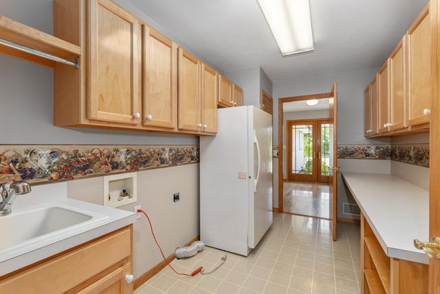 3252 N 160th Avenue, Holland, MI 49424