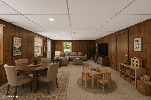 3252 N 160th Avenue, Holland, MI 49424