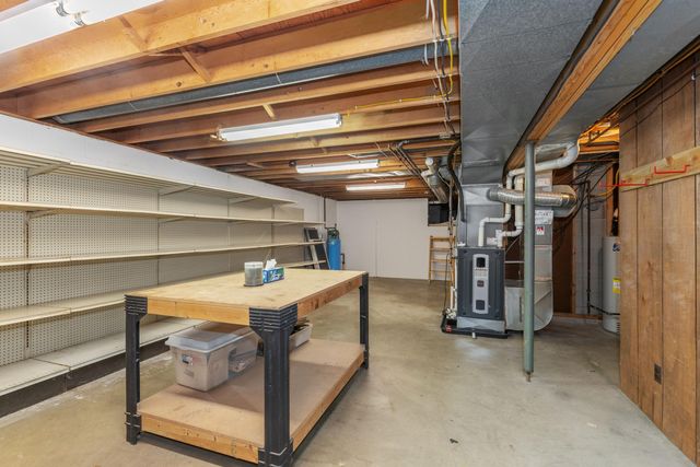 3252 N 160th Avenue, Holland, MI 49424
