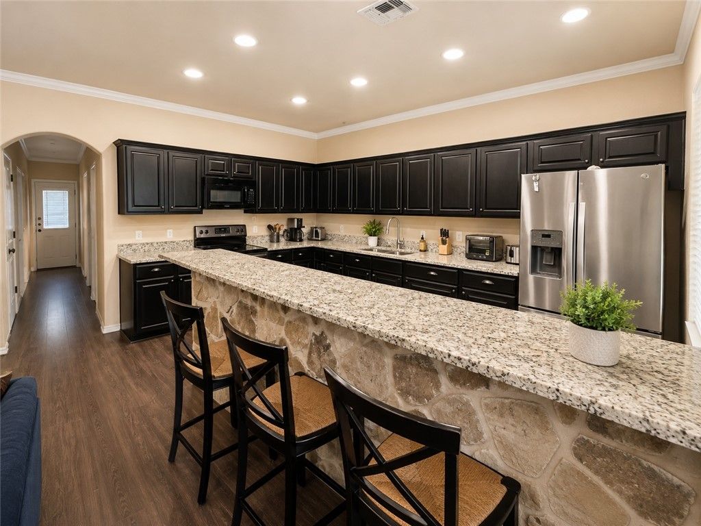 115 Armored Avenue, College Station, TX 77845 — photo 3