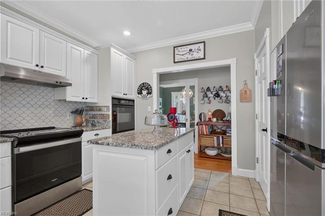 1516 Olde Mill Creek DR, Suffolk, VA 23434
