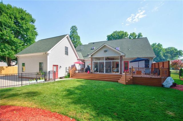 1516 Olde Mill Creek DR, Suffolk, VA 23434