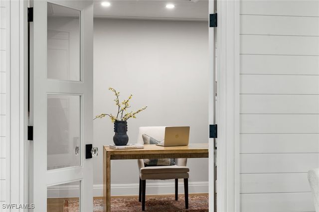 3135 Riviera DR B205, Naples, FL 34103