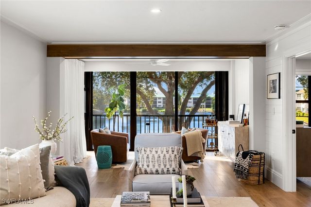 3135 Riviera DR B205, Naples, FL 34103