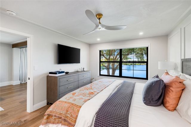 3135 Riviera DR B205, Naples, FL 34103