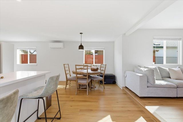 1923 JULIESSE Ave, Sacramento, CA 95815