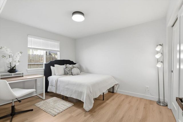 1923 JULIESSE Ave, Sacramento, CA 95815