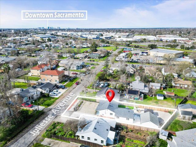 1923 JULIESSE Ave, Sacramento, CA 95815