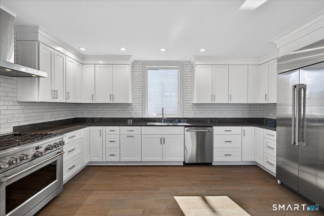 33 Pearl Street, Milford, CT 06460