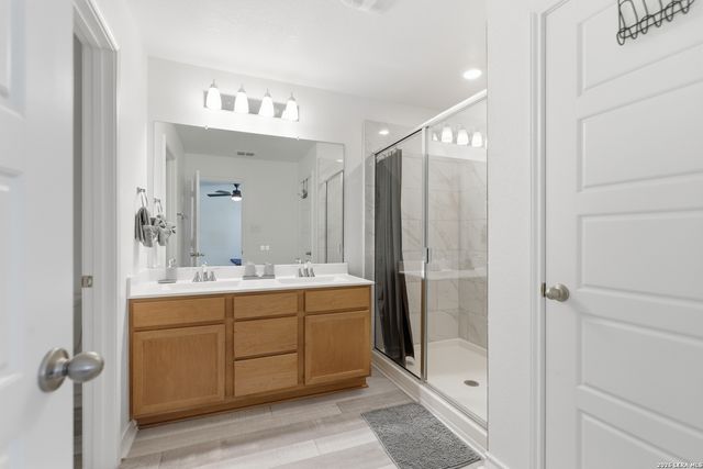 10643 W MILITARY DR unit 13, San Antonio, TX 78251