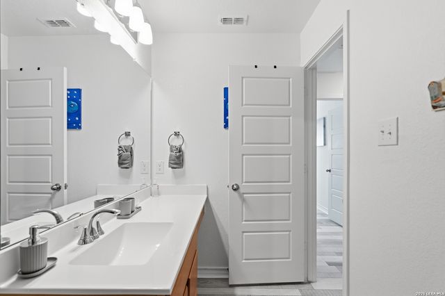 10643 W MILITARY DR unit 13, San Antonio, TX 78251