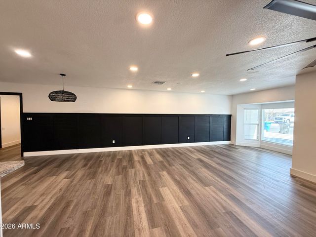 2116 E MARCONI Avenue, Phoenix, AZ 85022