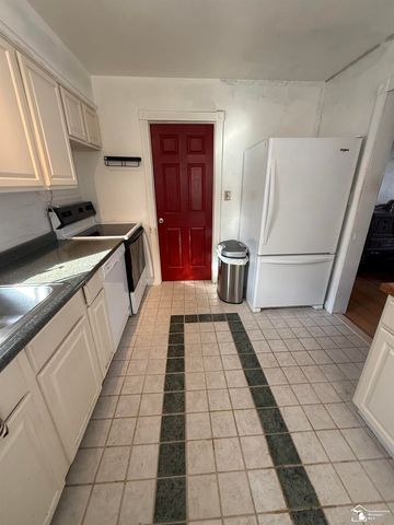 10484 Quirk Street, Van Buren Twp, MI 48111