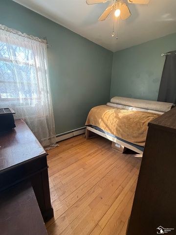 10484 Quirk Street, Van Buren Twp, MI 48111