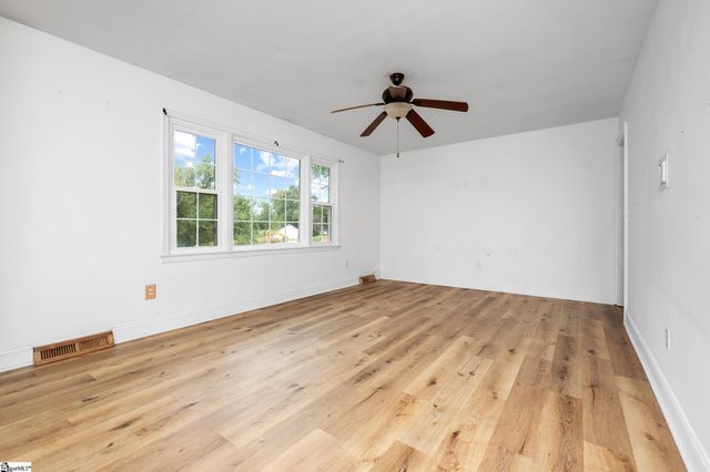 412 Tebblewood Drive, Simpsonville, SC 29680