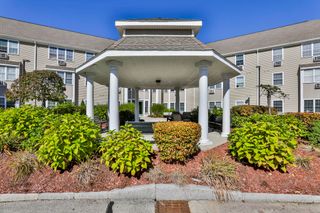 486 Nashua St Apt 110, Milford, NH 03055