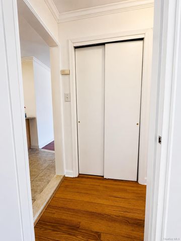 65-45 Yellowstone Boulevard 5C, Forest Hills, NY 11375