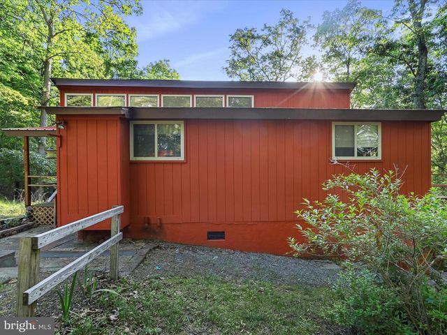 600 CABIN DRIVE, Hedgesville, WV 25427