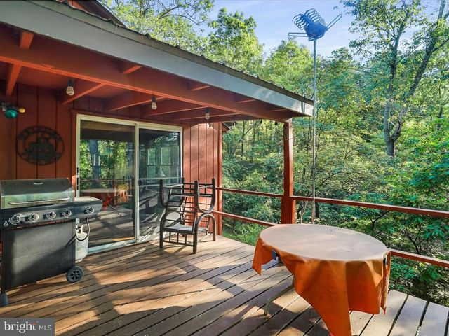 600 CABIN DRIVE, Hedgesville, WV 25427