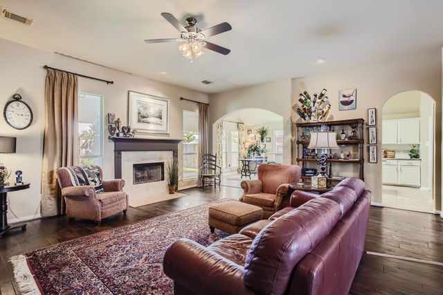 19606 Nara Vista Drive, Tomball, TX 77377