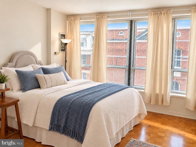 224-30 W RITTENHOUSE SQ #415B