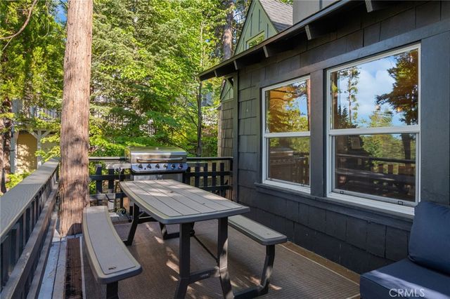 270 Flower Drive, Lake Arrowhead, CA 92352