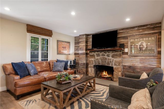 270 Flower Drive, Lake Arrowhead, CA 92352