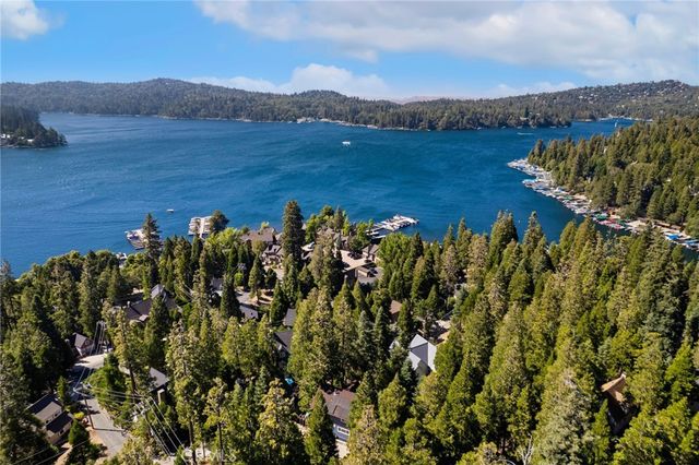 270 Flower Drive, Lake Arrowhead, CA 92352