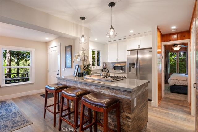 270 Flower Drive, Lake Arrowhead, CA 92352