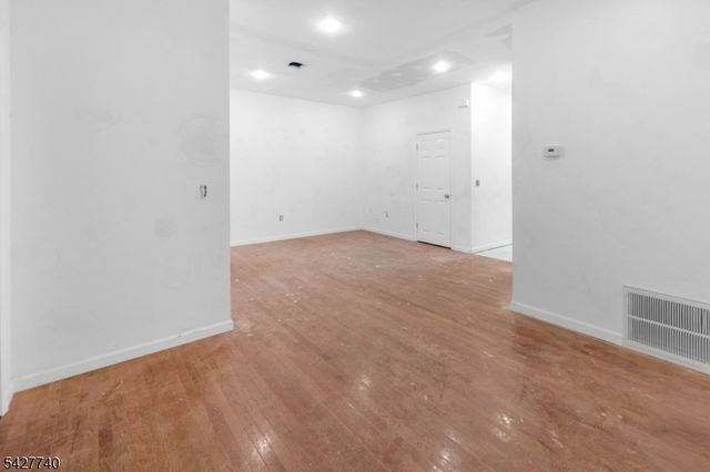 173 3Rd St, Elizabeth City, NJ 07206