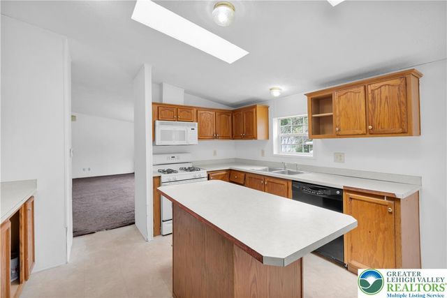 116 Nashua, Lehigh Twp, PA 18088