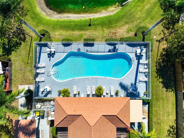 686 NE 21st Ave, Homestead, FL 33033