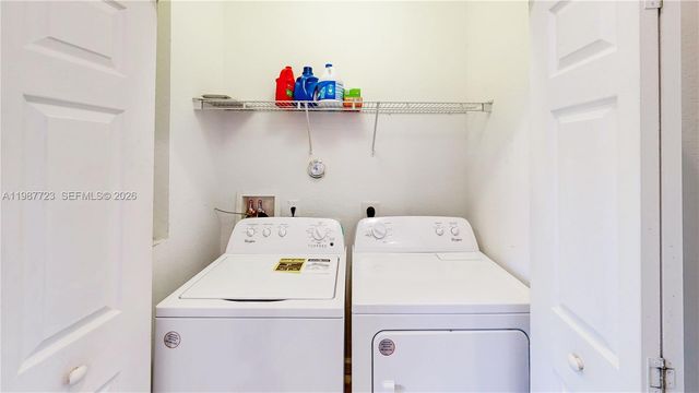 686 NE 21st Ave, Homestead, FL 33033