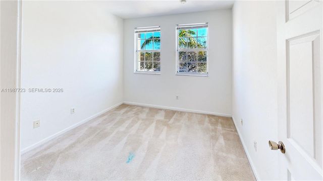 686 NE 21st Ave, Homestead, FL 33033