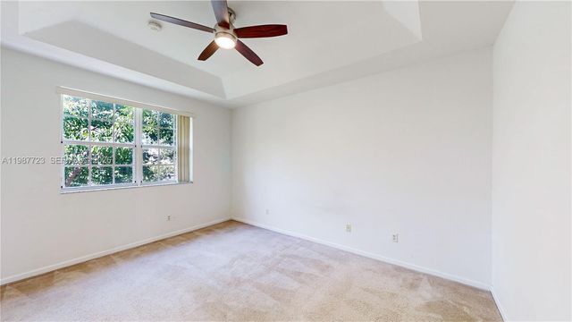 686 NE 21st Ave, Homestead, FL 33033