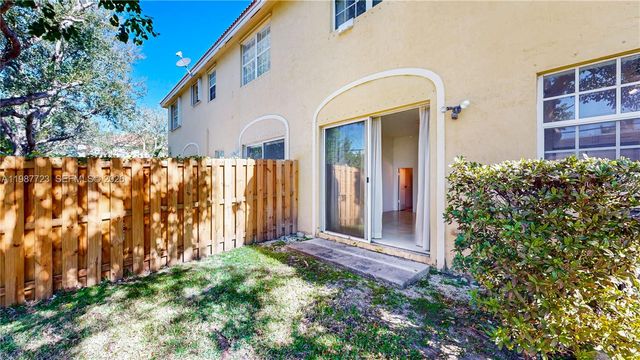 686 NE 21st Ave, Homestead, FL 33033