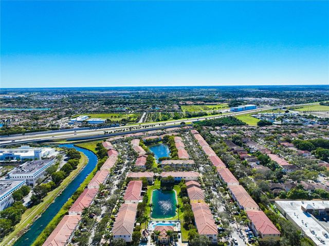 686 NE 21st Ave, Homestead, FL 33033