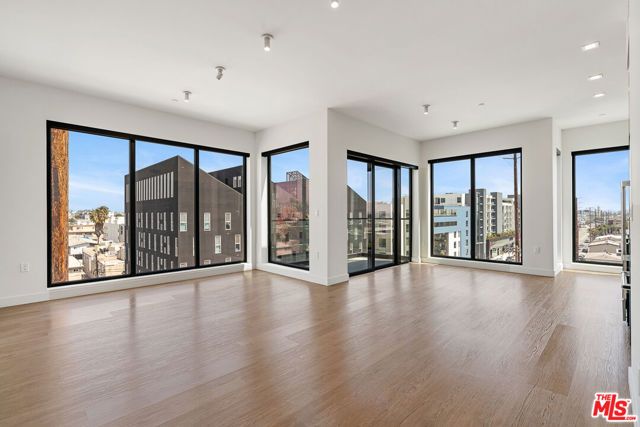 10700 Tabor Street PH2, Los Angeles, CA 90034