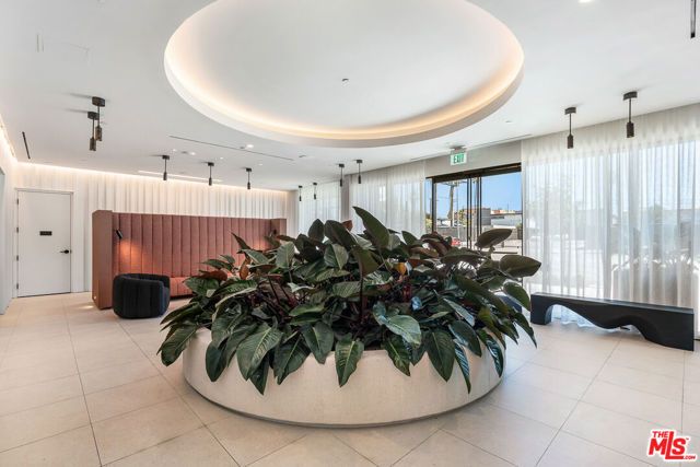 10700 Tabor Street PH2, Los Angeles, CA 90034