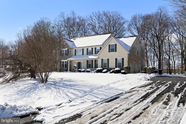 332 FORREST LN, Swedesboro, NJ 08085