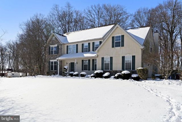 332 FORREST LN, Swedesboro, NJ 08085