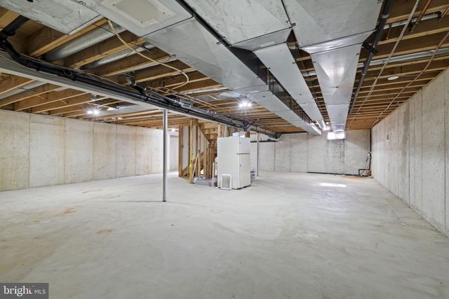 332 FORREST LN, Swedesboro, NJ 08085