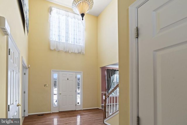 332 FORREST LN, Swedesboro, NJ 08085