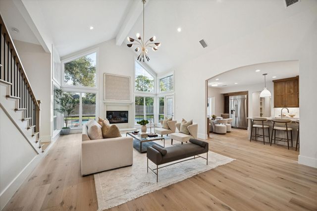 5665 Pine Forest Road, Houston, TX 77056