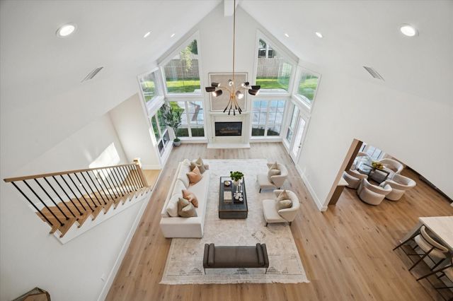 5665 Pine Forest Road, Houston, TX 77056