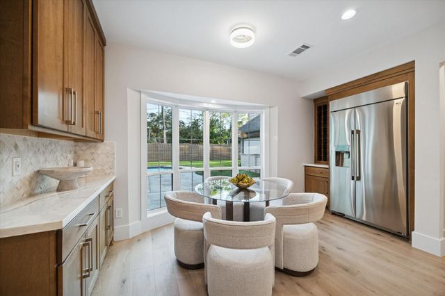 5665 Pine Forest Road, Houston, TX 77056