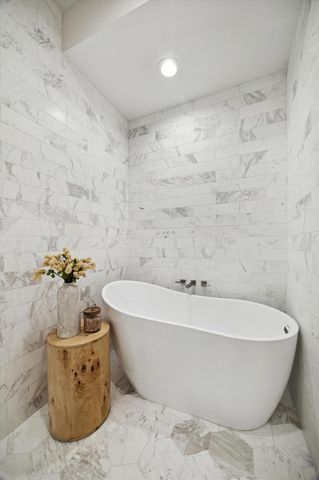 5665 Pine Forest Road, Houston, TX 77056