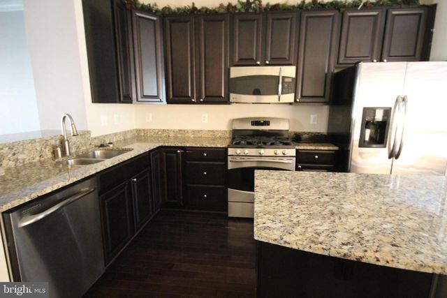780 CHERRY BARK LN, Baltimore, MD 21225