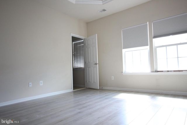 780 CHERRY BARK LN, Baltimore, MD 21225