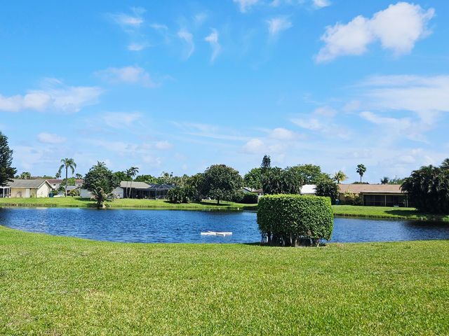 16 Vía De Casas Sur 103, Boynton Beach, FL 33426